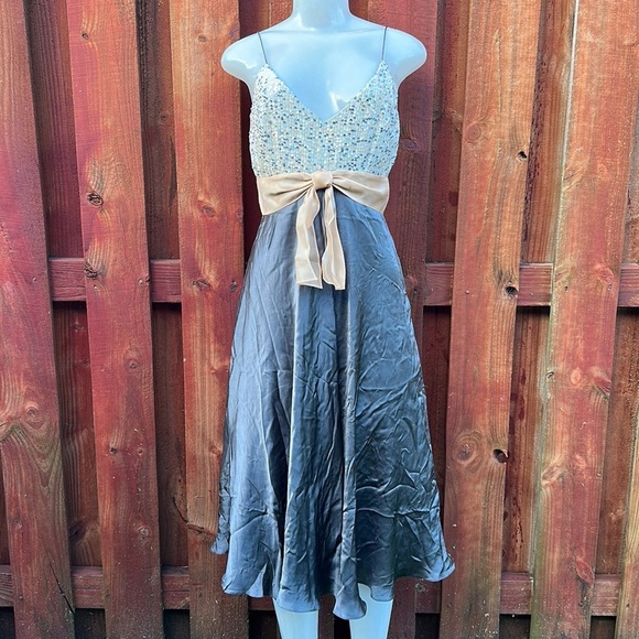 Kay Unger Womens 100% Silk Midi Spaghetti Straps Sequin Dress Size 4 - Picture 1 of 11